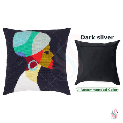 Needlepoint Pillow Kit "Dignity"