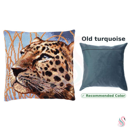 Needlepoint Pillow Kit "Leopard"