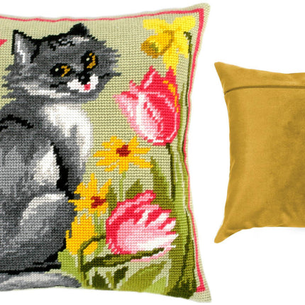Needlepoint Pillow Kit "Kitty"