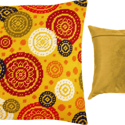 Needlepoint Pillow Kit "Saree Motif"