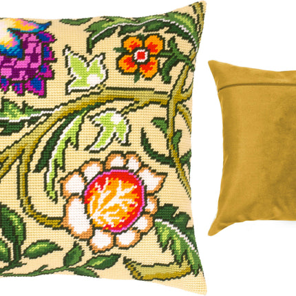 Needlepoint Pillow Kit "Wild Strawberries. Tree."