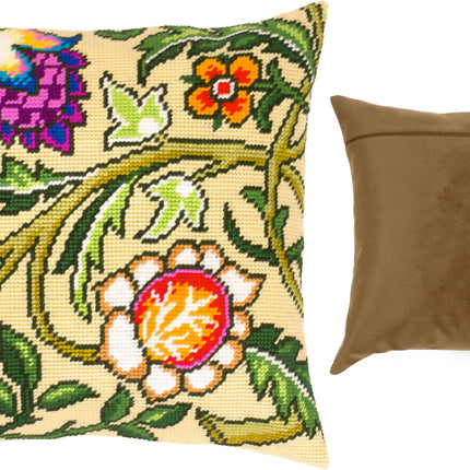 Needlepoint Pillow Kit "Wild Strawberries. Tree."