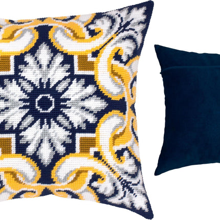 Needlepoint Pillow Kit "Tiara"