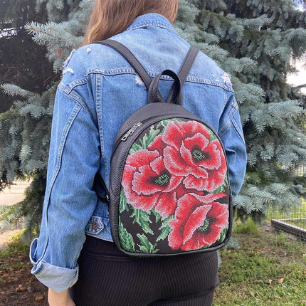 Backpack for embroidery with beads kit "Poppies"