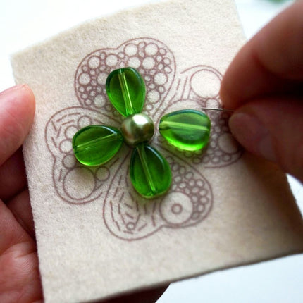 Beadwork kit for creating broоch "Symbol of luck"