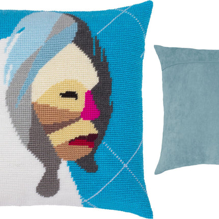 Needlepoint Pillow Kit "Strength"