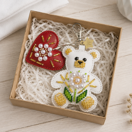 Bead Embroidery Charm Kit on Faux Leather – «Bag Charm White Teddy Bear»