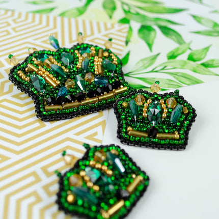 Beadwork kit for creating brooch "Symbol of the monarch"