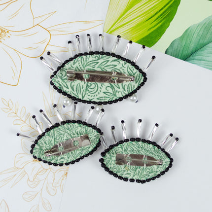 Beadwork kit for creating brooch "Emerald gaze"