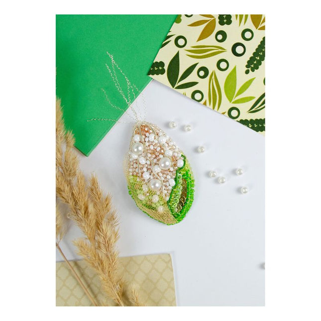 Beadwork kit for creating brooch "Corn"