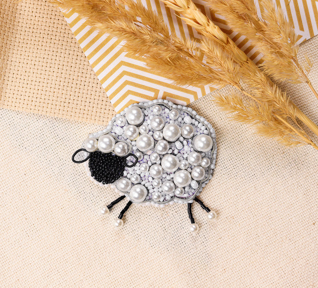 Beadwork kit for creating brooch "Curly sheep"