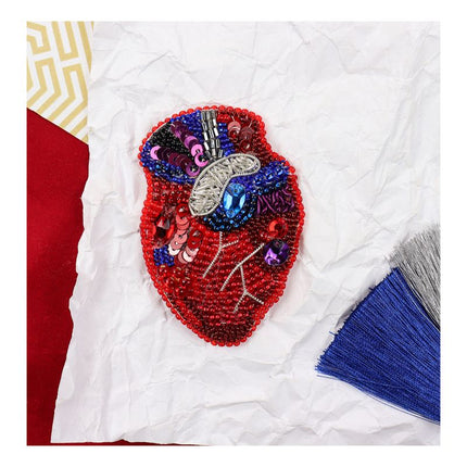 Beadwork kit for creating brooch "Heartbeat"