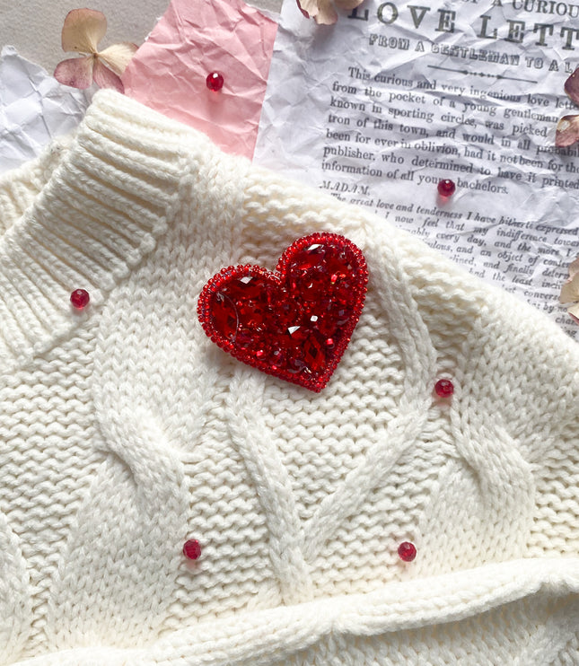Beadwork kit for creating brooch "Little heart "