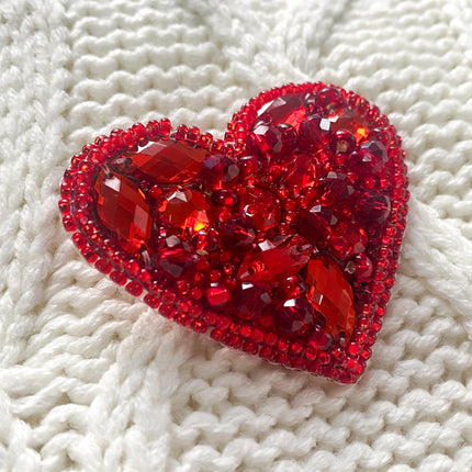 Beadwork kit for creating brooch "Little heart "