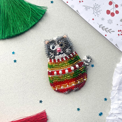 Beadwork kit for creating brooch "Cat In a Sweater"
