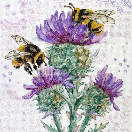 DIY Cross Stitch Kit "Hunting for nectar" 10.6x14.2 in