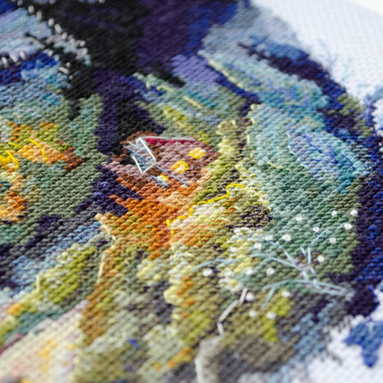 DIY Cross Stitch Kit "On top of the world" 9.1x9.1 in