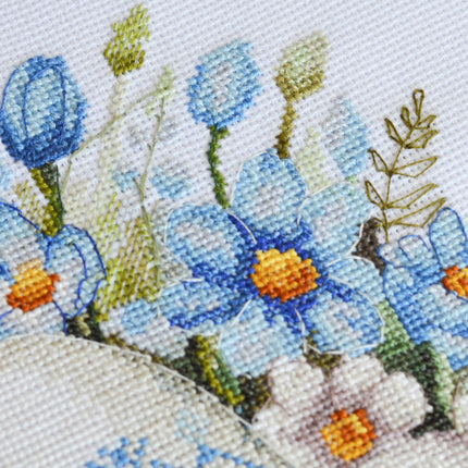 DIY Cross Stitch Kit "Easter is coming soon" 8.3x8.3 in