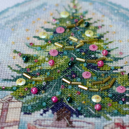 DIY Cross Stitch Kit "Moment Before Christmas" 6.7x7.5 in