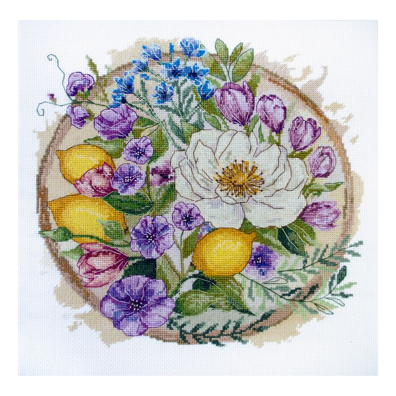 DIY Cross Stitch Kit "A floral moment" 10.2x10.2 in