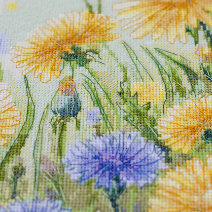 DIY Cross Stitch Kit "Whispering Grass" 10.2x10.2 in