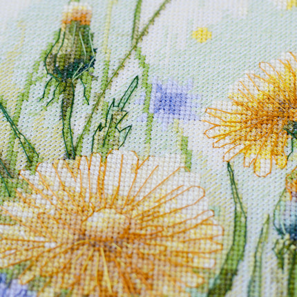 DIY Cross Stitch Kit "Whispering Grass" 10.2x10.2 in