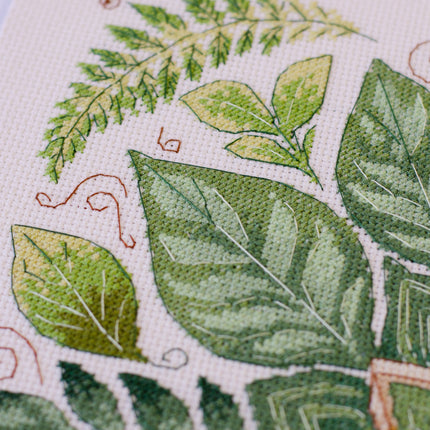 DIY Cross Stitch Kit "Dance of the leaves" 11.8x11.8 in