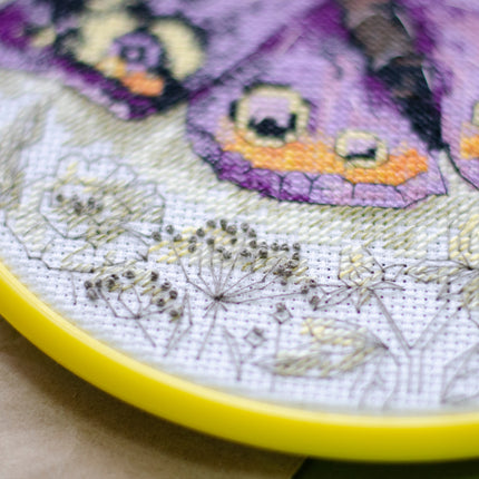 Counted Cross Stitch Kit "Sun's Kiss"