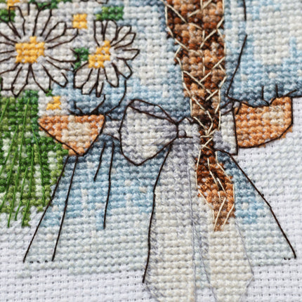 Counted Cross Stitch Kit "Daisies for her"