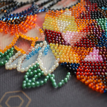 DIY Bead Embroidery Kit "Mid-sized bead embroidery kit Honey mosaic (Deco Scenes)"