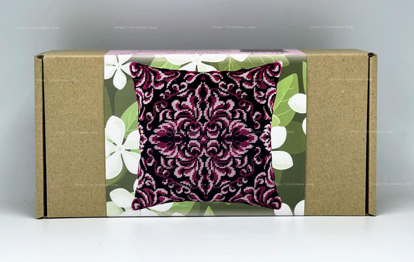 Needlepoint Pillow Kit 