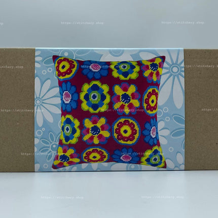 Needlepoint Pillow Kit "Fantasy"