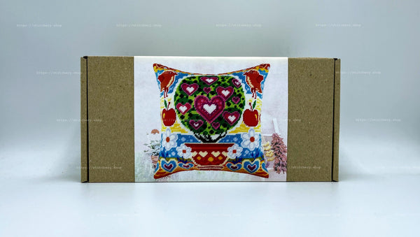 Needlepoint Pillow Kit 