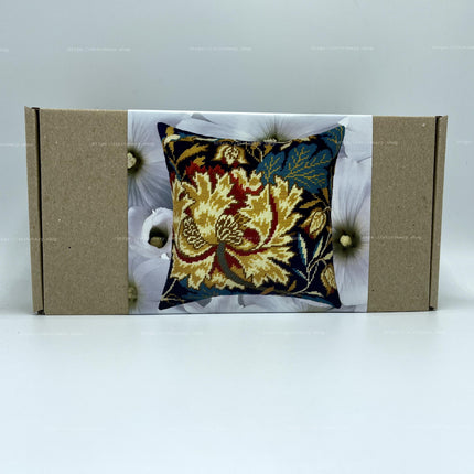 Needlepoint Pillow Kit "Tulip"