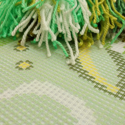 Needlepoint Pillow Kit "Bamboo"