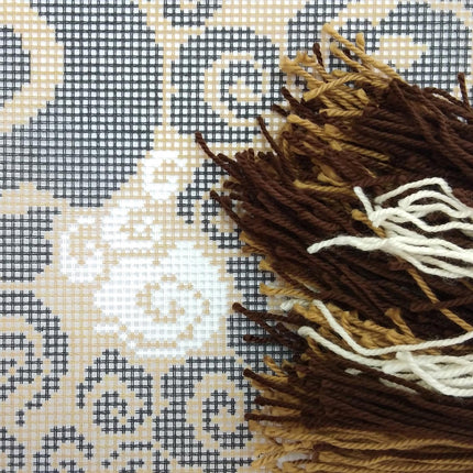 Needlepoint Pillow Kit "Cappuccino"