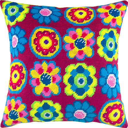 Needlepoint Pillow Kit "Fantasy"