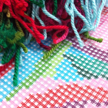 Needlepoint Pillow Kit "Tulips"