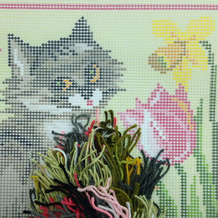Needlepoint Pillow Kit "Kitty"