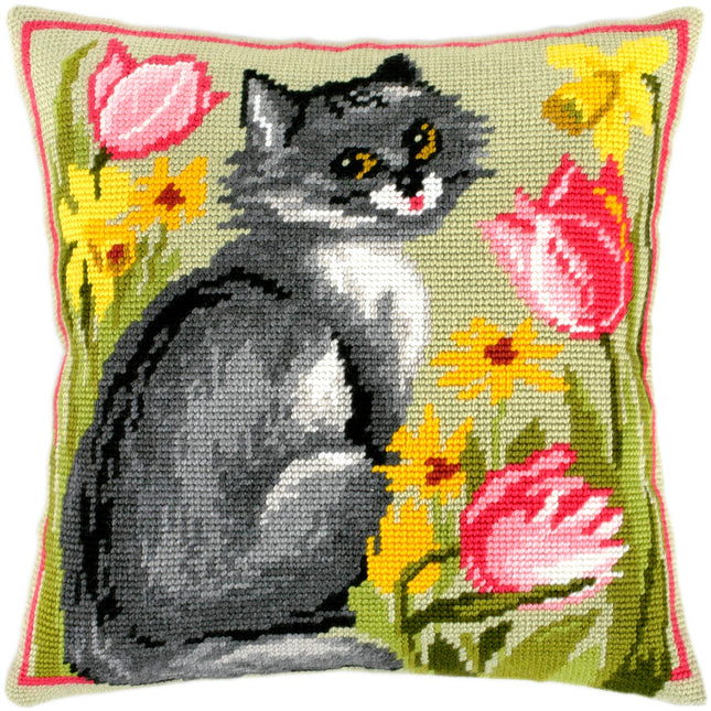 Needlepoint Pillow Kit "Kitty"