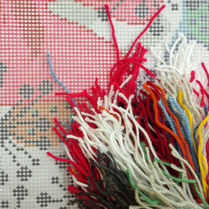 Needlepoint Pillow Kit "Flowerish Mood"