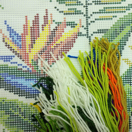 Needlepoint Pillow Kit "Tropics"
