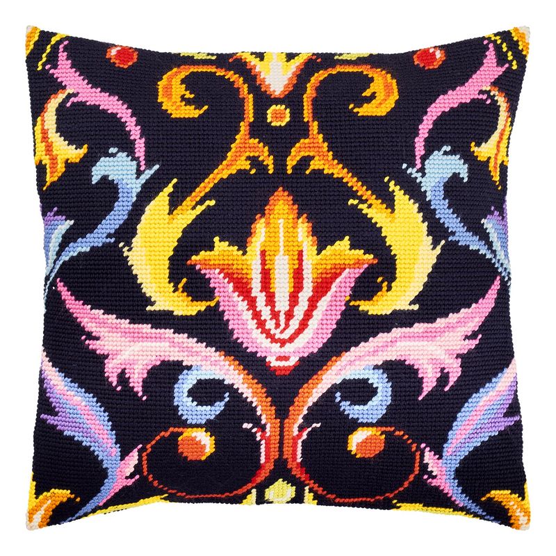 Needlepoint Pillow Kit "Louvre"