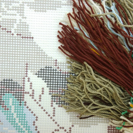 Needlepoint Pillow Kit "Vanilla Flower"