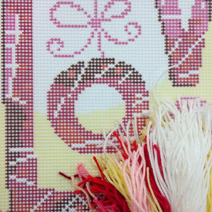 Needlepoint Pillow Kit "Love"