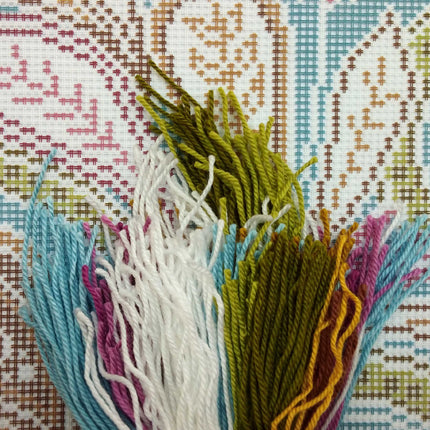 Needlepoint Pillow Kit "Batik"