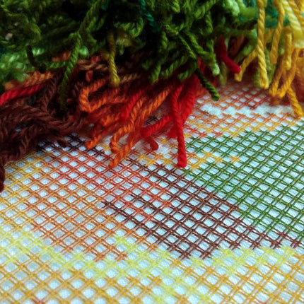 Needlepoint Pillow Kit "Squirrel"