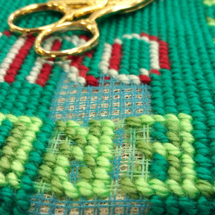 Needlepoint Pillow Kit "Cities"