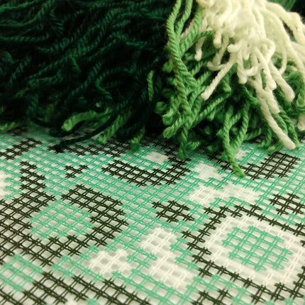 Needlepoint Pillow Kit "Breeze"