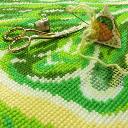 Needlepoint Pillow Kit "Lime Slice"
